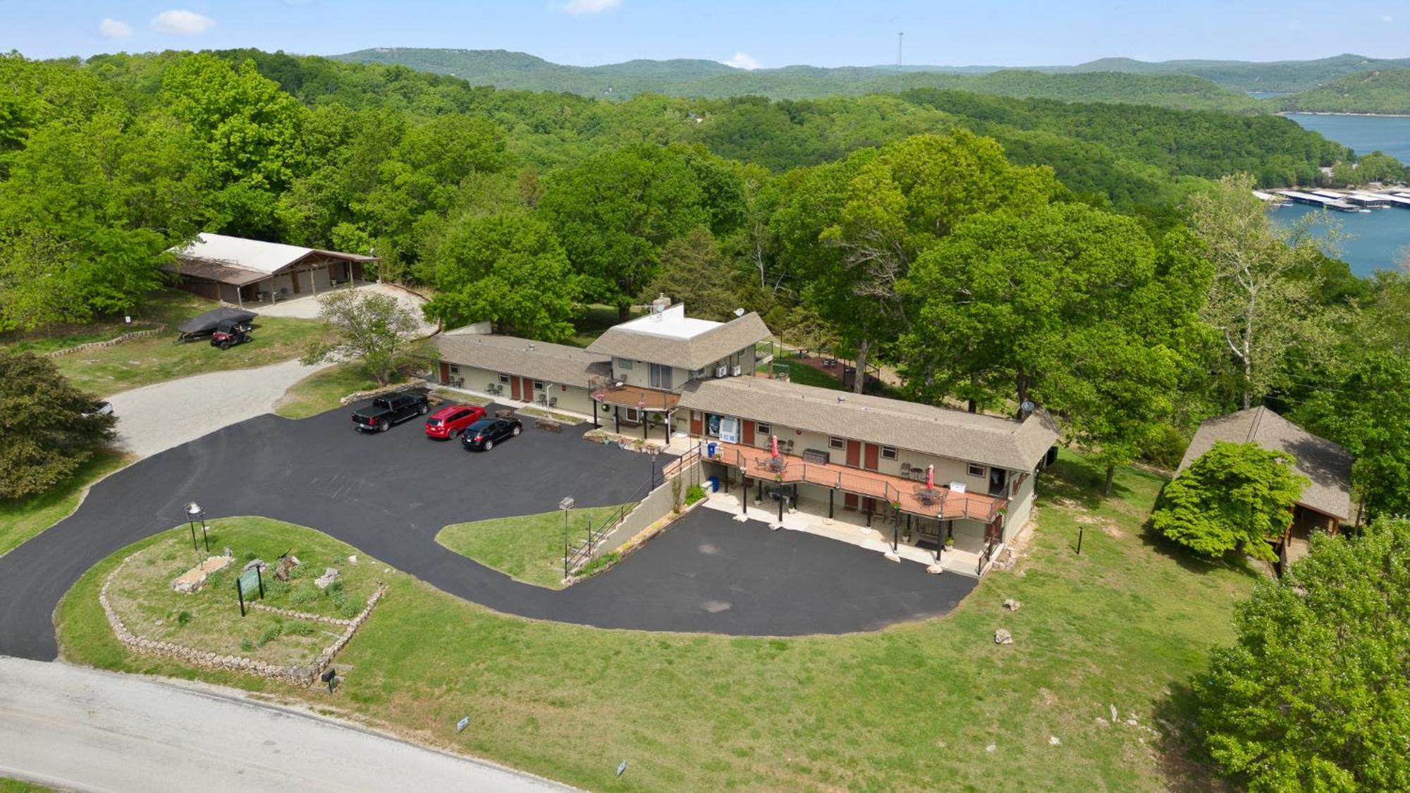 Roadrunner Inn And Log Cabins Eureka Springs Exteriér fotografie